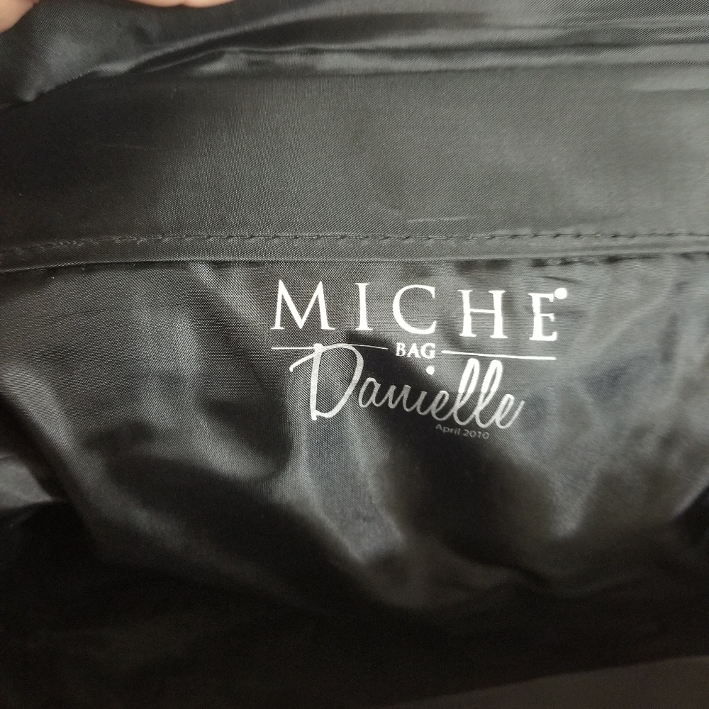 Miche Danielle Shell - image 4